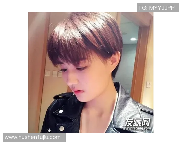 足球场上的时尚风向标:那些发型最酷的女足球明星们