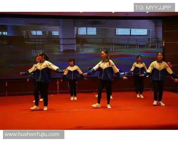 足球明星送你元旦祝福愿你新年快乐梦想成真球场上闪耀光芒